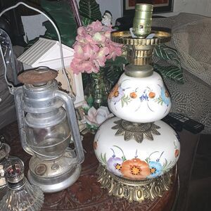 Vintage Swallow Brand 225 Kerosene Oil & Milk Glass Flower Electric Lamp Lot of2